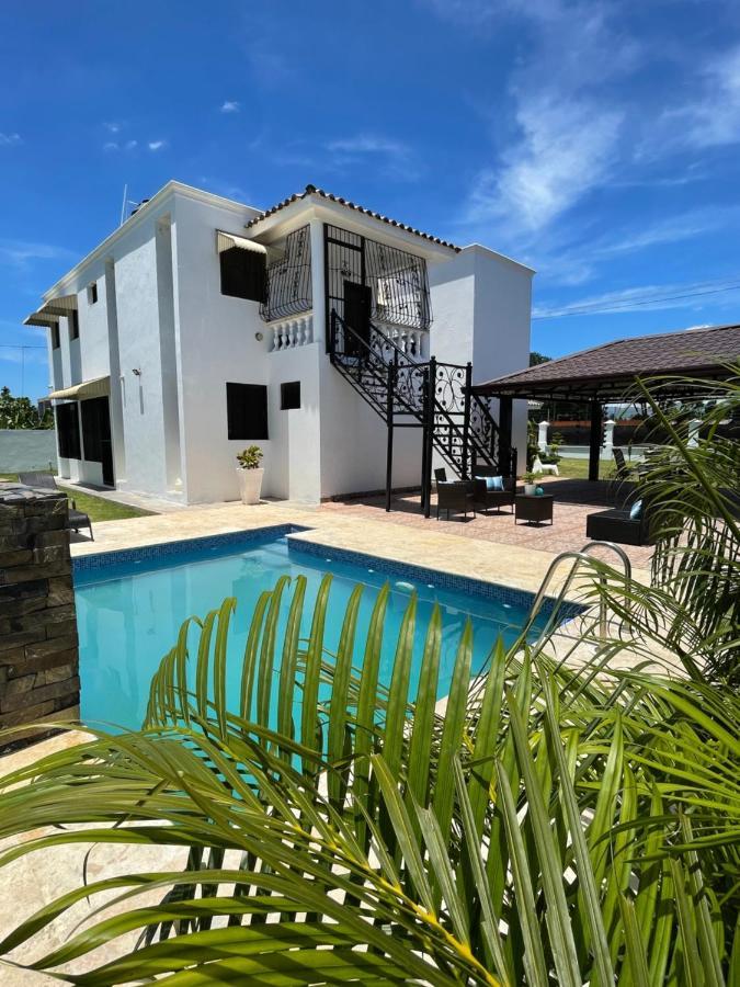 The Gil Place Villa Santiago De Los Caballeros Luaran gambar