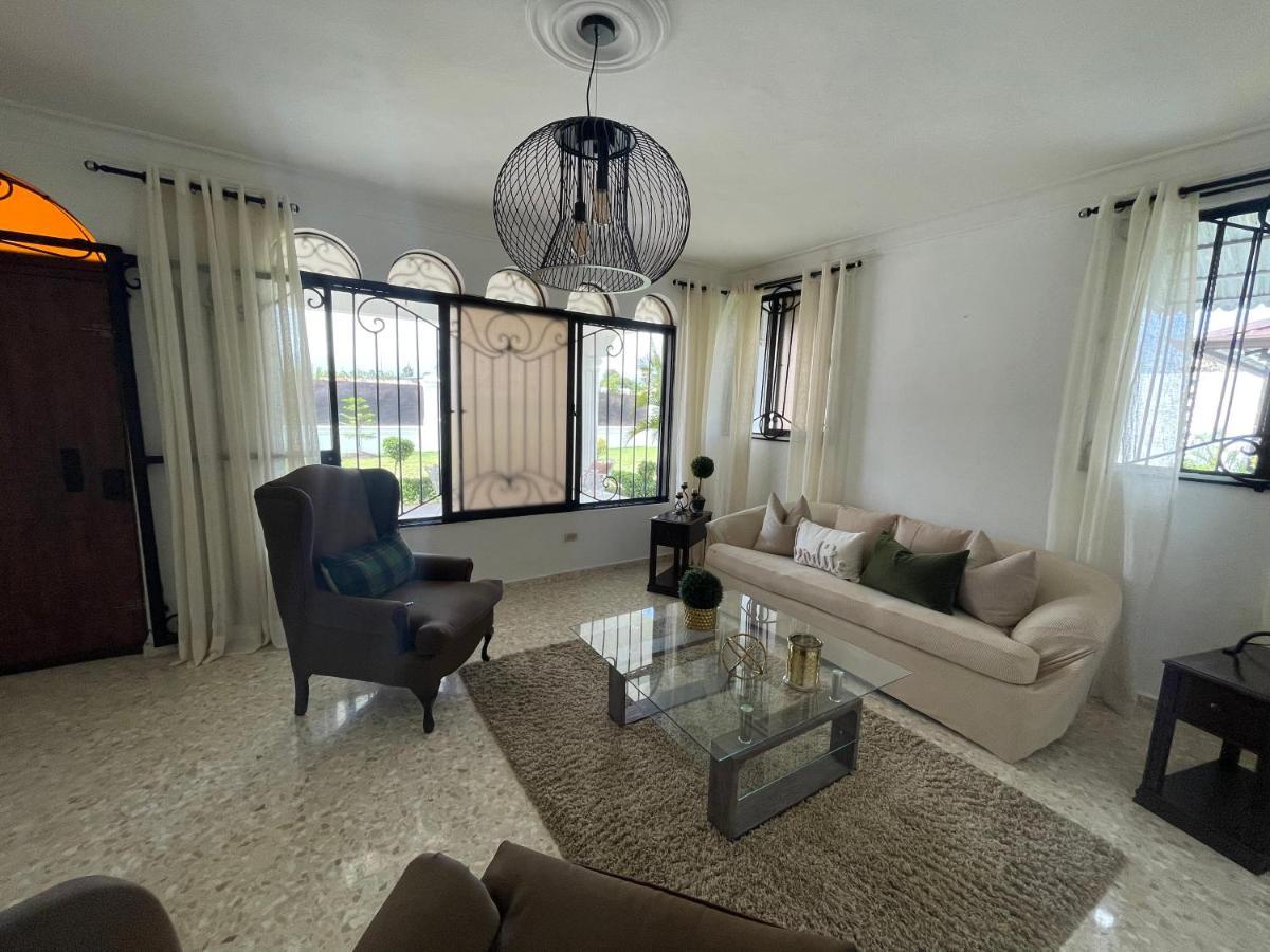 The Gil Place Villa Santiago De Los Caballeros Luaran gambar